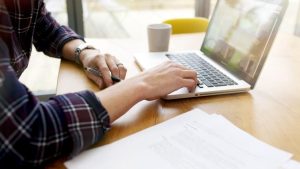 how to start an email